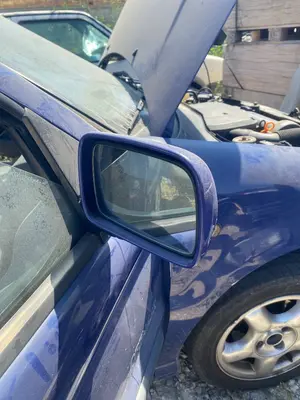 Foto de RETROVISOR DERECHO VOLKSWAGEN POLO III (6N1) 1.4  (60 CV / 44 KW)