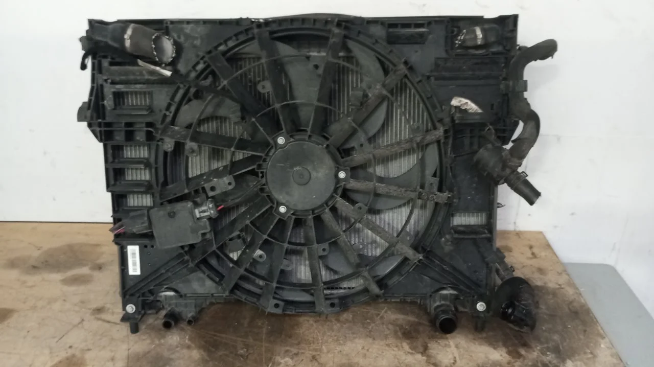 Foto de ELECTROVENTILADOR JAGUAR XF 2.0 Diesel CAT (163 CV / 120 KW) referencia GX738C607AE