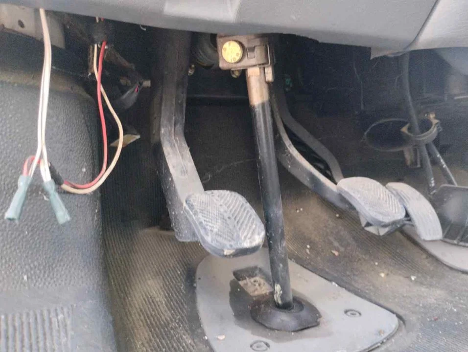 Foto de PEDAL EMBRAGUE FIAT DUCATO II CAMIÓN 2.8 JTD (146 CV / 107 KW)
