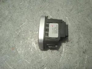 Foto de INTERRUPTOR FORD FOCUS BERLINA (CEW) 1.0 EcoBoost CAT (125 CV / 92 KW) referencia F1ET14017AB foto 3