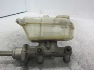 Foto de BOMBA FRENO VOLKSWAGEN POLO IV (9N3) 1.4 FSI (86 CV / 63 KW) referencia X5617