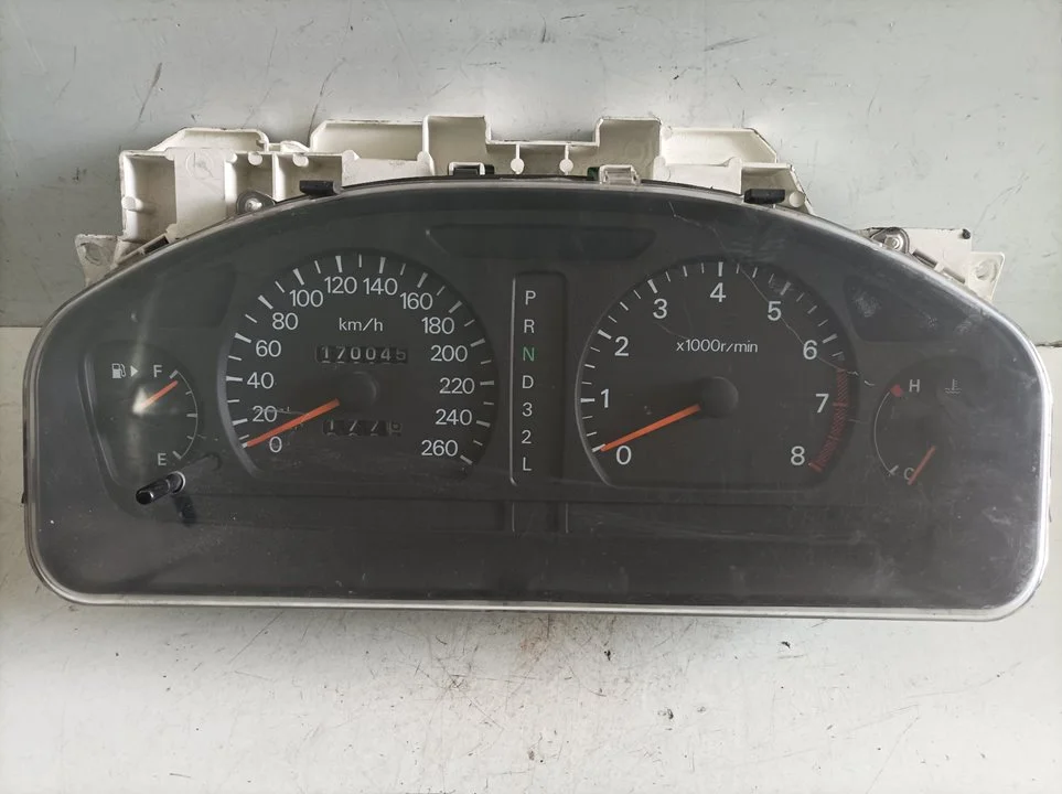 Foto de CUADRO INSTRUMENTOS MITSUBISHI GALANT FAMILIAR (EA0) 2.5 V6 24V CAT (163 CV / 120 KW) referencia MB918445