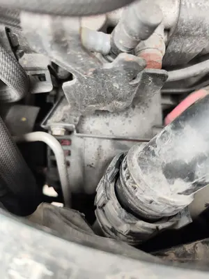 Foto de ALTERNADOR RENAULT CLIO III 1.5 dCi Diesel FAP (75 CV / 55 KW)