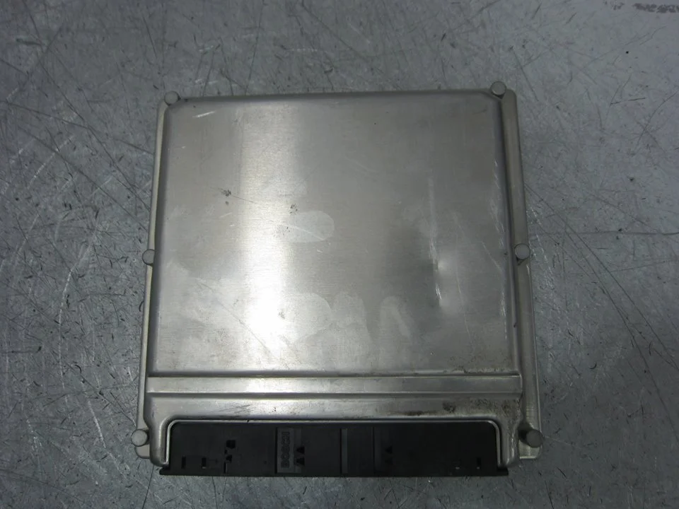 Foto de CENTRALITA MOTOR UCE MERCEDES-BENZ CLK (BM 209) CABRIO 3.2 V6 18V CAT (218 CV / 160 KW) referencia A1121535479