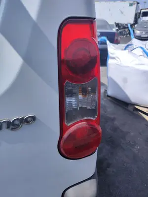 Foto de PILOTO TRASERO DERECHO CITROEN BERLINGO FURGÓN 1.6 16V HDi FAP (90 CV / 66 KW) referencia 6351FJ