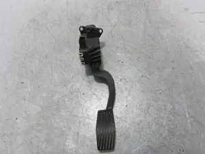 Foto de POTENCIOMETRO PEDAL FIAT 500L (330) 1.3 16V JTD CAT (84 CV / 62 KW) referencia 55702020 foto 1