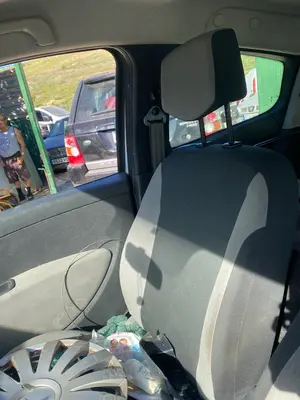 Foto de ASIENTO DELANTERO DERECHO RENAULT CLIO III 1.5 dCi Diesel (68 CV / 50 KW)