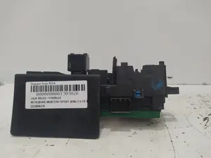 Foto de CAJA RELES / FUSIBLES MITSUBISHI MONTERO SPORT (K90) 2.5 TD CAT (116 CV / 85 KW) referencia 2323006370 foto 6