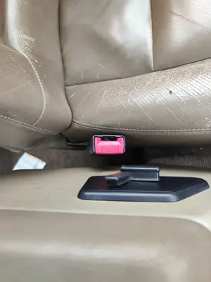 Foto de PRETENSOR AIRBAG IZQUIERDO LAND ROVER DISCOVERY (LT) 4.0 V8 CAT (185 CV / 136 KW)