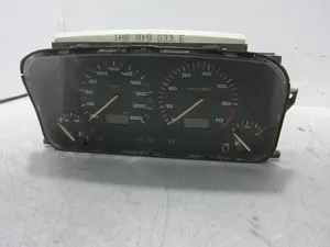 Foto de CUADRO INSTRUMENTOS VOLKSWAGEN GOLF III (1H1)(11.1991) 1.8  (75 CV / 55 KW) referencia 88311188