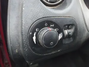 Foto de MANDO LUCES SEAT LEON (1P1) 1.9 TDI (105 CV / 77 KW) referencia 1K0953513E 9B9