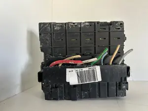 Foto de CAJA RELES / FUSIBLES PEUGEOT 307 (S1)(04.2001) referencia 9650664180 foto 2