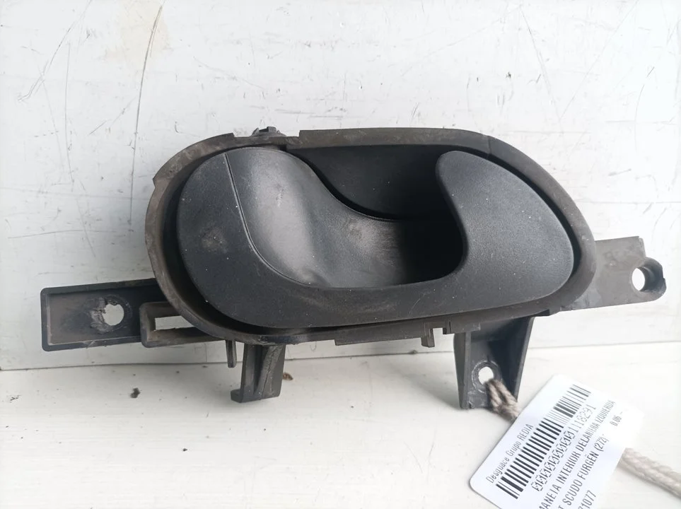 Foto de MANETA INTERIOR DELANTERA IZQUIERDA FIAT SCUDO (272) FURGÓN referencia 1470971077