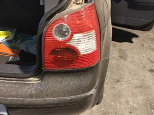 Foto de PILOTO TRASERO DERECHO VOLKSWAGEN POLO IV (9N1)