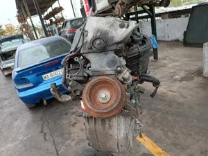 Foto de MOTOR COMPLETO RENAULT CLIO II FASE II (B/CB0) referencia D4F03 foto 3