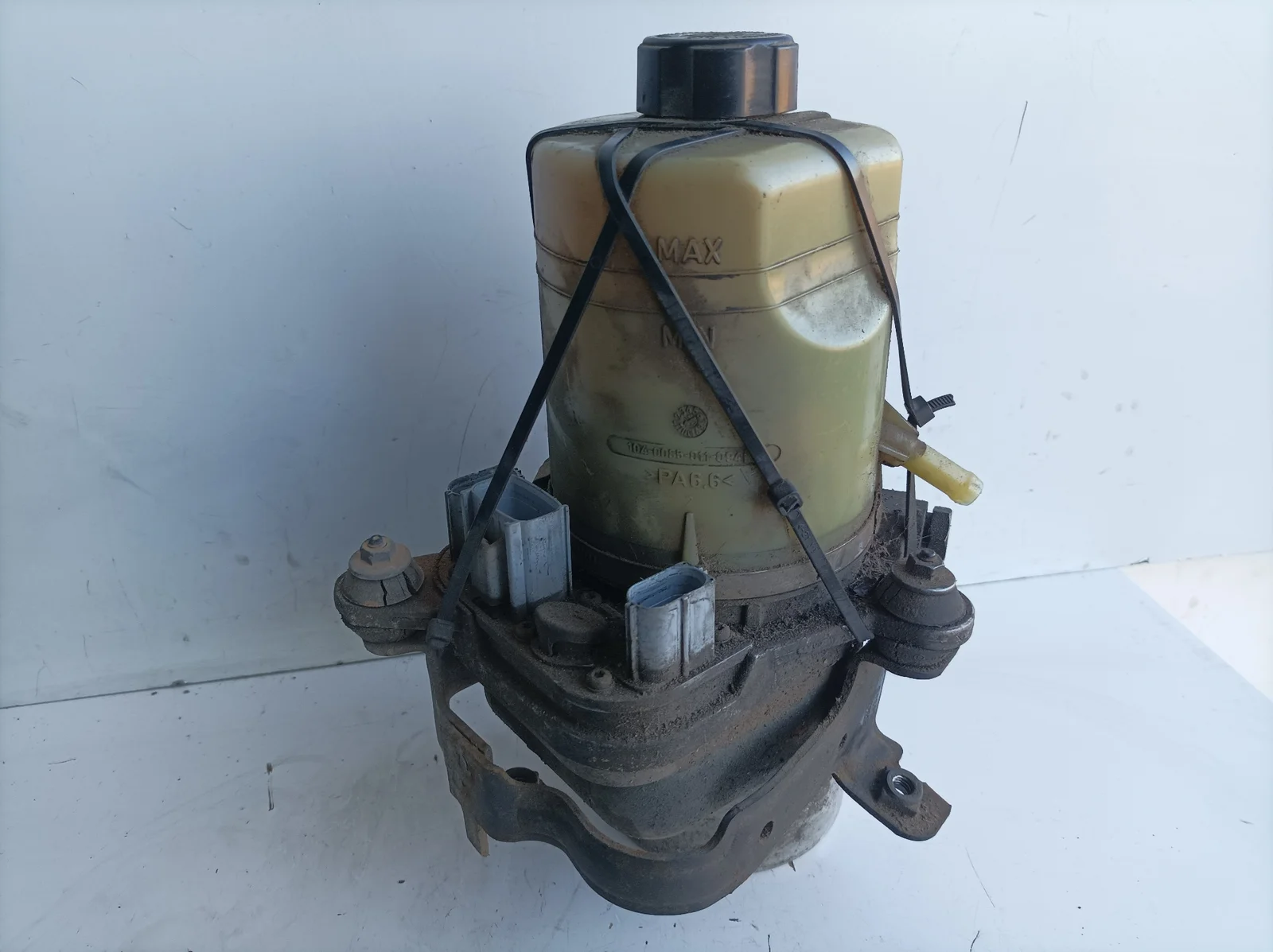 Foto de BOMBA DIRECCION FORD FOCUS BERLINA (CAP) 1.8 TDCi Turbodiesel CAT (116 CV / 85 KW) referencia 1040085011094