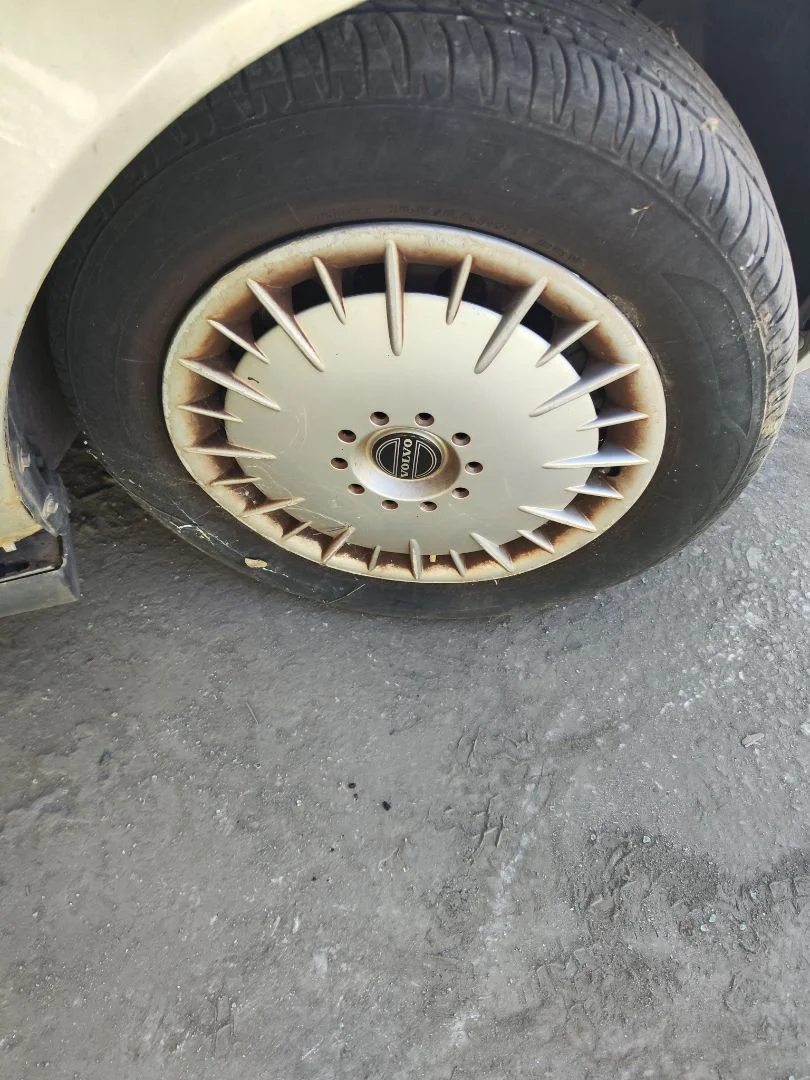 Foto de LLANTA VOLVO S40 BERLINA 1.9 Diesel CAT (116 CV / 85 KW) referencia 30613996