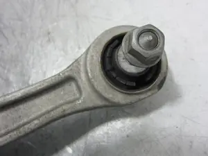 Foto de BRAZO SUSPENSION INFERIOR DELANTERO IZQUIERDO PORSCHE MACAN (95BA) referencia 8K0407155C foto 2