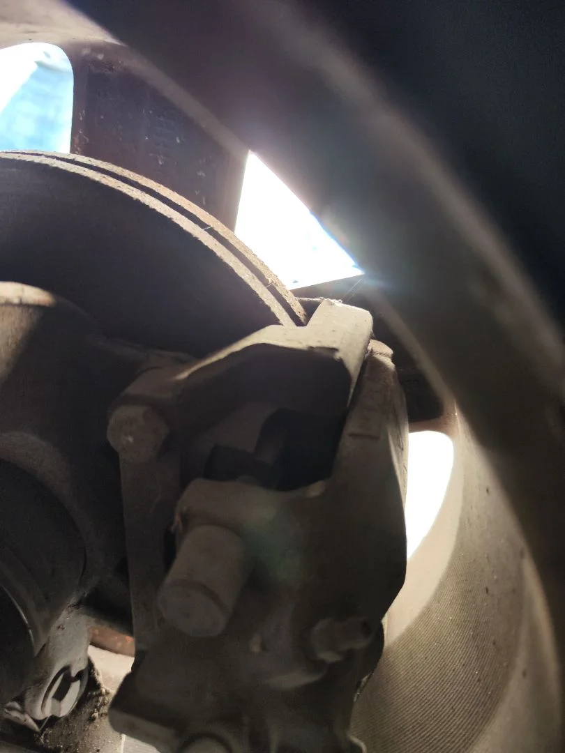 Foto de PINZA DE FRENO DELANTERA IZQUIERDA RENAULT MEGANE II BERLINA 5P 1.5 dCi Diesel (101 CV / 74 KW) referencia 7701207685