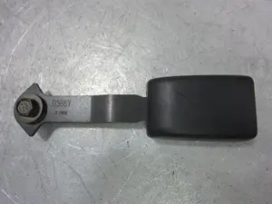 Foto de ENGANCHE CINTURON DELANTERO DERECHO MAZDA 6 BERLINA (GG) 2.0 Diesel CAT (136 CV / 100 KW) referencia G3667 foto 1