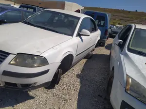 Foto de FARO ANTINIEBLA IZQUIERDO VOLKSWAGEN PASSAT BERLINA (3B3) 1.9 TDI (131 CV / 96 KW) referencia 3B7941699A