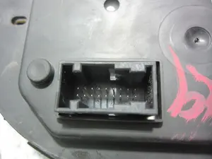 Foto de CUADRO INSTRUMENTOS PEUGEOT 307 BREAK / SW (S1)(04.2002) 2.0 HDi CAT (90 CV / 66 KW) referencia 9636708880 foto 4