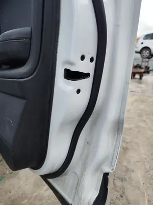 Foto de CERRADURA PUERTA DELANTERA DERECHA LAND ROVER RANGE ROVER EVOQUE 2.0 Td4 CAT (150 CV / 110 KW)