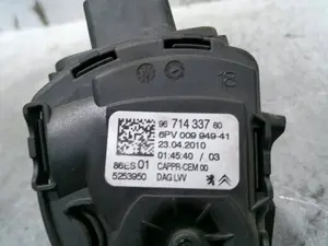 Foto de POTENCIOMETRO PEDAL CITROEN C3 1.4 HDi (68 CV / 50 KW) referencia 9671433780 foto 2