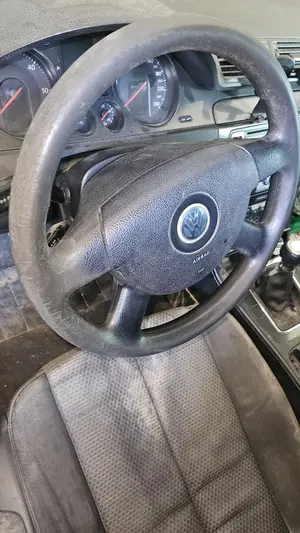 Foto de ANILLO AIRBAG VOLKSWAGEN PASSAT BERLINA (3C2) 2.0 TDI (140 CV / 103 KW) referencia 3C0959654 foto 4