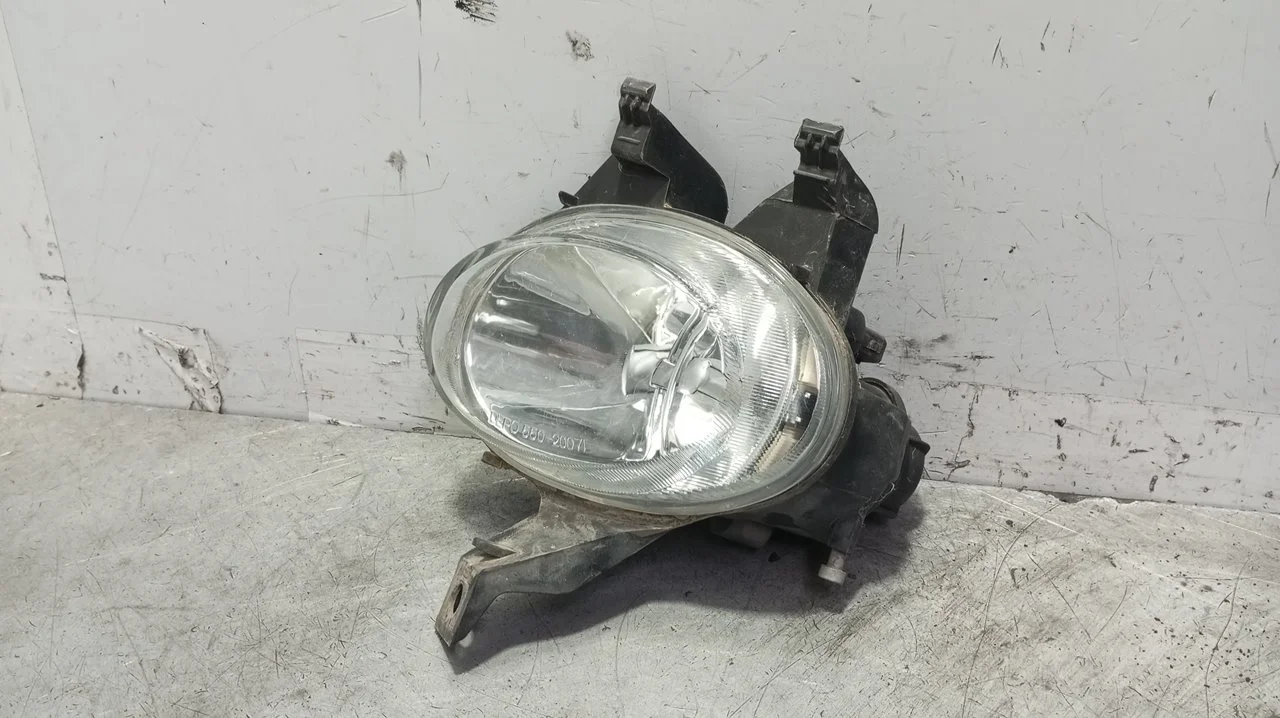 Foto de FARO ANTINIEBLA IZQUIERDO PEUGEOT 206 1.4 HDi (68 CV / 50 KW) referencia 5502007L