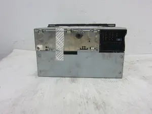 Foto de SISTEMA AUDIO / RADIO CD OPEL ASTRA H BERLINA 1.7 16V CDTI (101 CV / 74 KW) referencia 13154304 foto 3