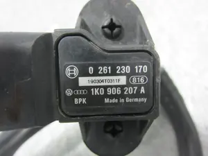 Foto de SENSOR PRESION PORSCHE MACAN (95BA) referencia 1K0906207A foto 2