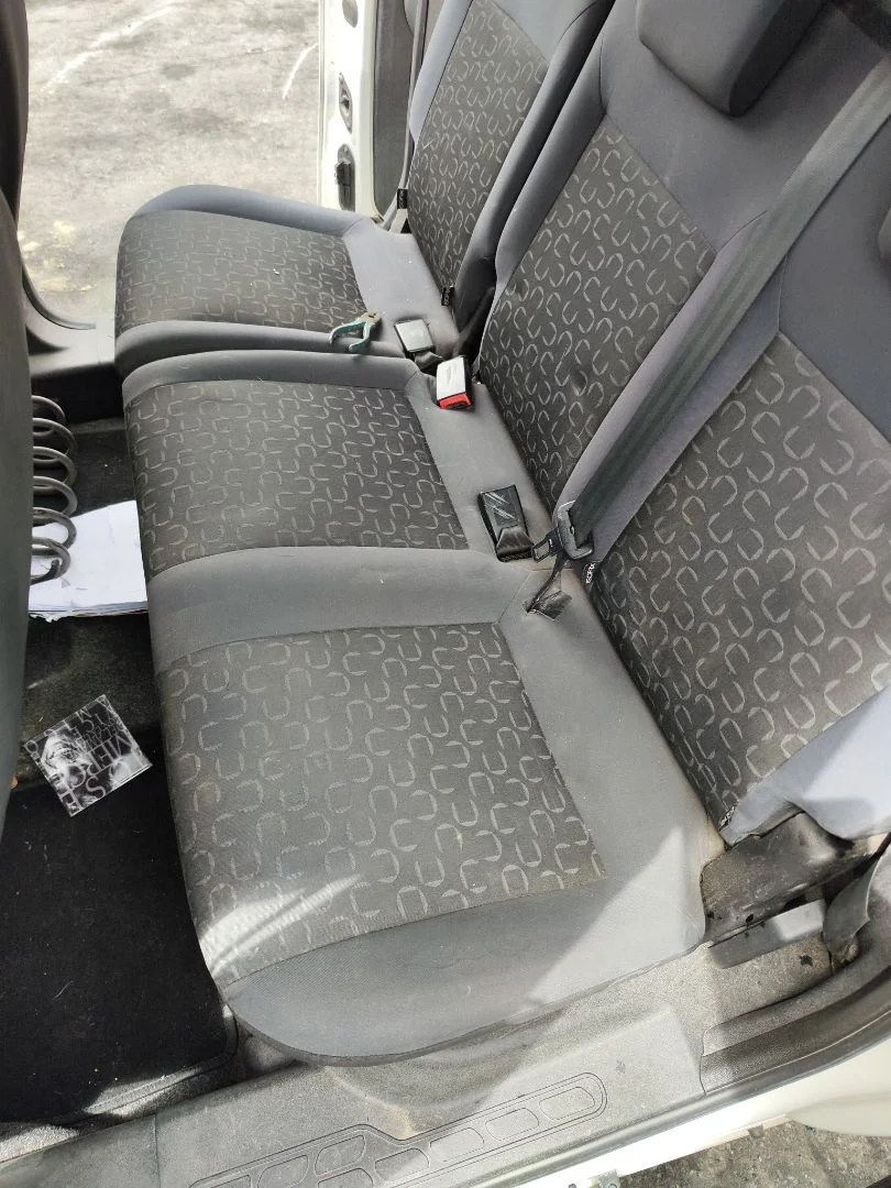 Foto de ASIENTOS TRASERO IZQUIERDO FIAT II DOBLÒ (152) 1.6 JTDM 16V CAT (105 CV / 77 KW)