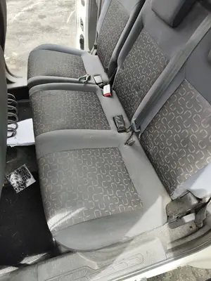 Foto de ASIENTOS TRASERO IZQUIERDO FIAT II DOBLÒ (152) 1.6 JTDM 16V CAT (105 CV / 77 KW)
