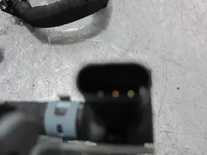 Foto de SENSOR DE PRESIÓN DEL COMBUSTIBLE PORSCHE MACAN (95BA) referencia 95B131551K foto 4