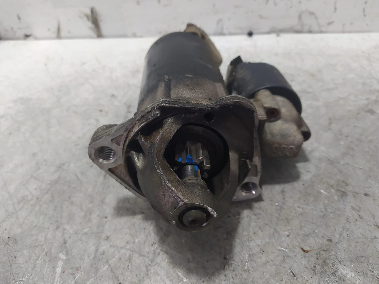 Foto de MOTOR ARRANQUE AUDI A4 BERLINA (8E) 2.0 20V CAT (ALT) (131 CV / 96 KW) referencia 06B911023