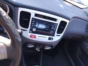 Foto de SISTEMA AUDIO / RADIO CD KIA RIO (JB) 1.5 CRDi (110 CV / 81 KW)