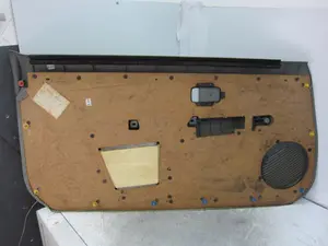 Foto de GUARNECIDO PUERTA DELANTERA DERECHA NISSAN MICRA (K11) 1.0 16V CAT (54 CV / 40 KW) referencia 809206F602 foto 3
