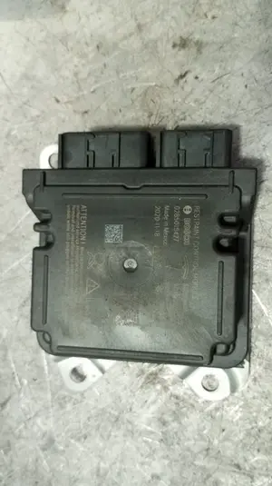 Foto de CENTRALITA AIRBAG TESLA MODEL 3 eléctrico 258 kW (cont. 153 kW) (350 CV / 258 KW) referencia 1512876-00-B