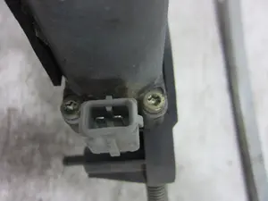 Foto de ELEVALUNAS TRASERO IZQUIERDO PEUGEOT 406 BERLINA (S1/S2) 3.0 V6 24V CAT (190 CV / 140 KW) referencia 0130821779 foto 2
