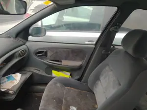 Foto de CERRADURA PUERTA DELANTERA DERECHA RENAULT MEGANE I CLASSIC (LA0) 2.0 CAT (114 CV / 84 KW) referencia 7701473172