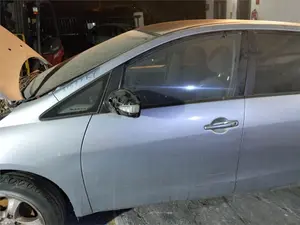 Foto de PUERTA DELANTERA IZQUIERDA MITSUBISHI GRANDIS (NA0W)