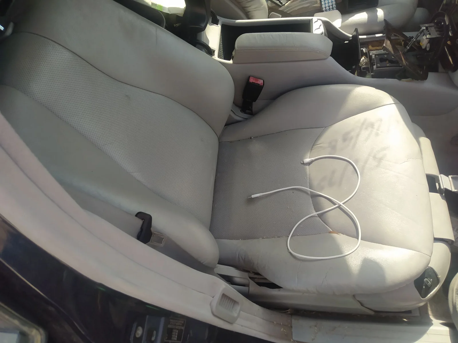 Foto de CINTURON SEGURIDAD DELANTERO DERECHO MERCEDES-BENZ CLASE S (BM 220) BERLINA 3.2 V6 18V CAT (224 CV / 165 KW) referencia A2208605085 FKZ