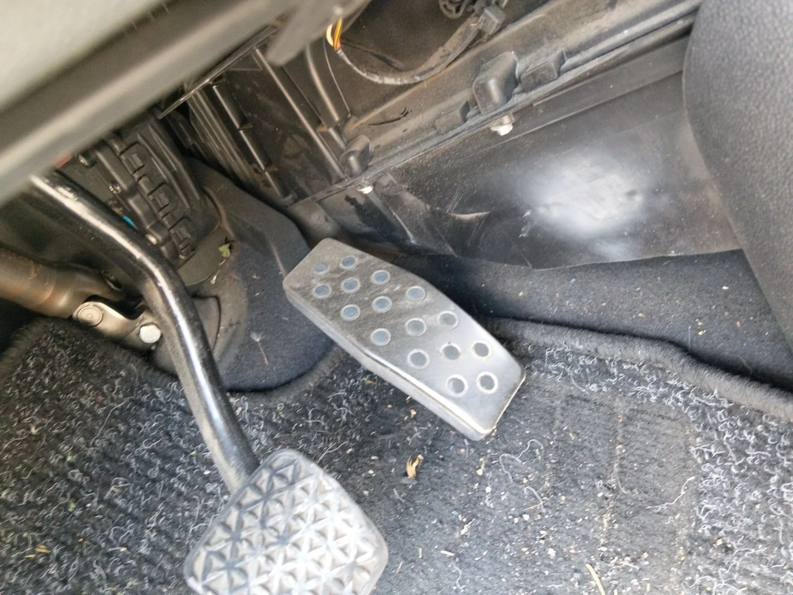 Foto de PEDAL ACELERADOR OPEL ASTRA H GTC 1.9 CDTI (120 CV / 88 KW)