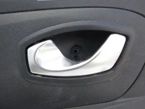 Foto de MANETA INTERIOR TRASERA IZQUIERDA RENAULT CLIO IV