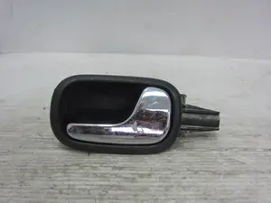 Foto de MANETA INTERIOR TRASERA DERECHA AUDI A3 (8L) 1.9 TDI (110 CV / 81 KW) referencia 8L4839020