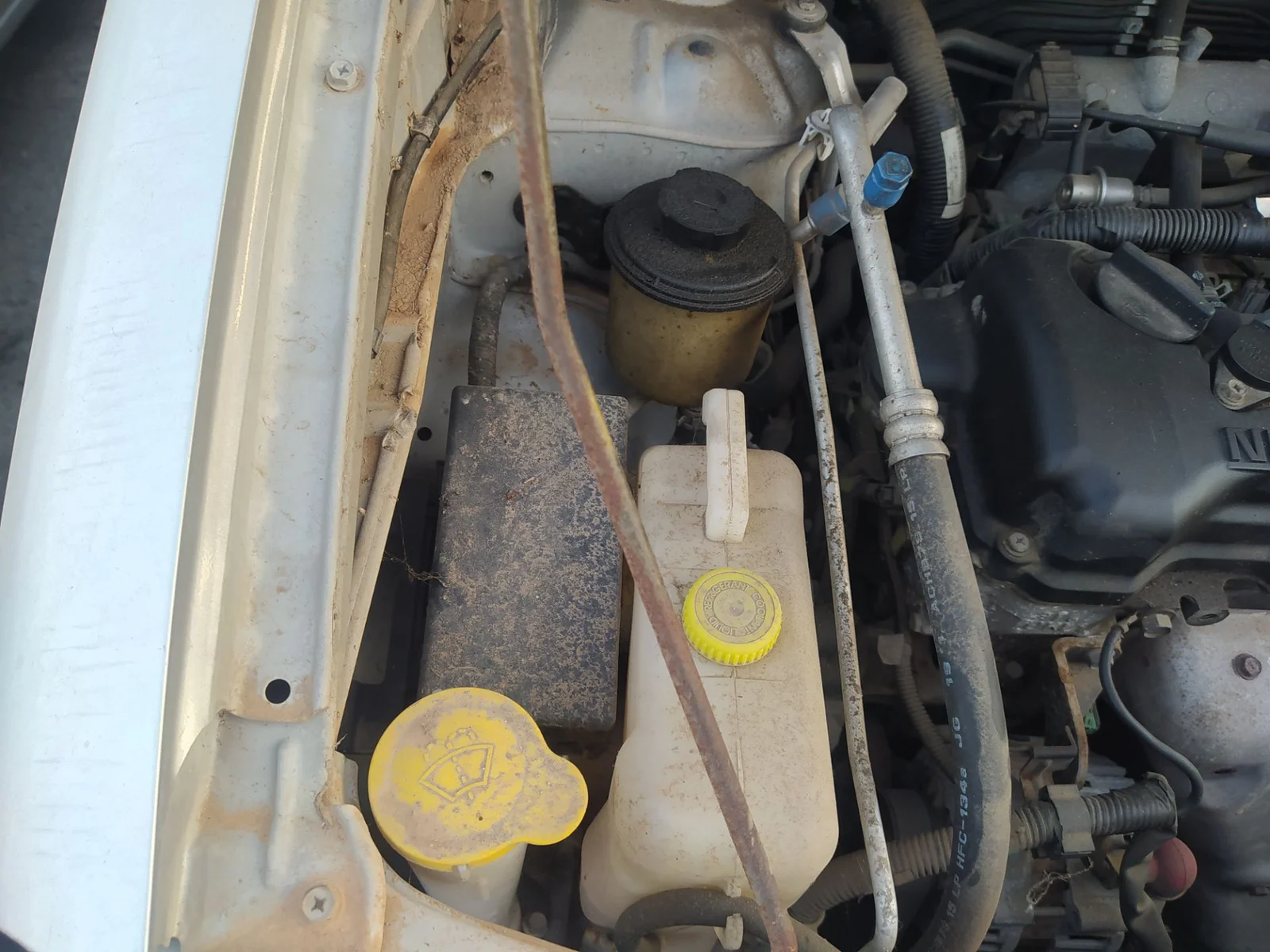 Foto de DEPOSITO EXPANSION NISSAN ALMERA TINO (V10M) 2.2 dCi Diesel CAT (112 CV / 82 KW) referencia 21710BM410