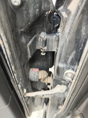 Foto de RETENEDOR PUERTA OPEL CORSA C 1.2 16V CAT (Z 12 XEP / LB4) (80 CV / 59 KW)