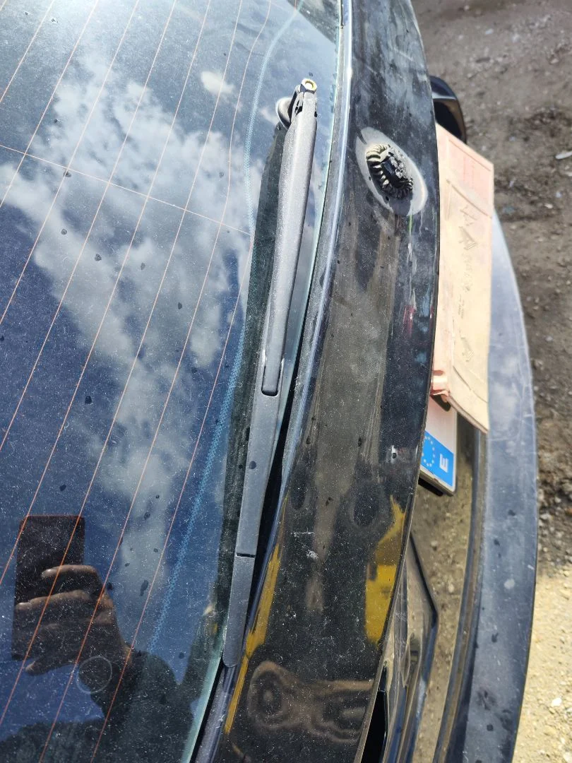 Foto de BRAZO LIMPIA TRASERO BMW SERIE X3 (E83) 2.0 16V Diesel CAT (150 CV / 110 KW)