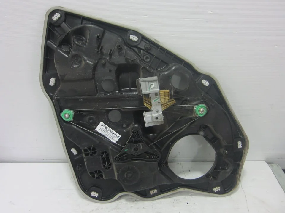 Foto de ELEVALUNAS TRASERO IZQUIERDO FIAT 500X (334) 2.0 16V Multijet CAT (140 CV / 103 KW) referencia 00519695980
